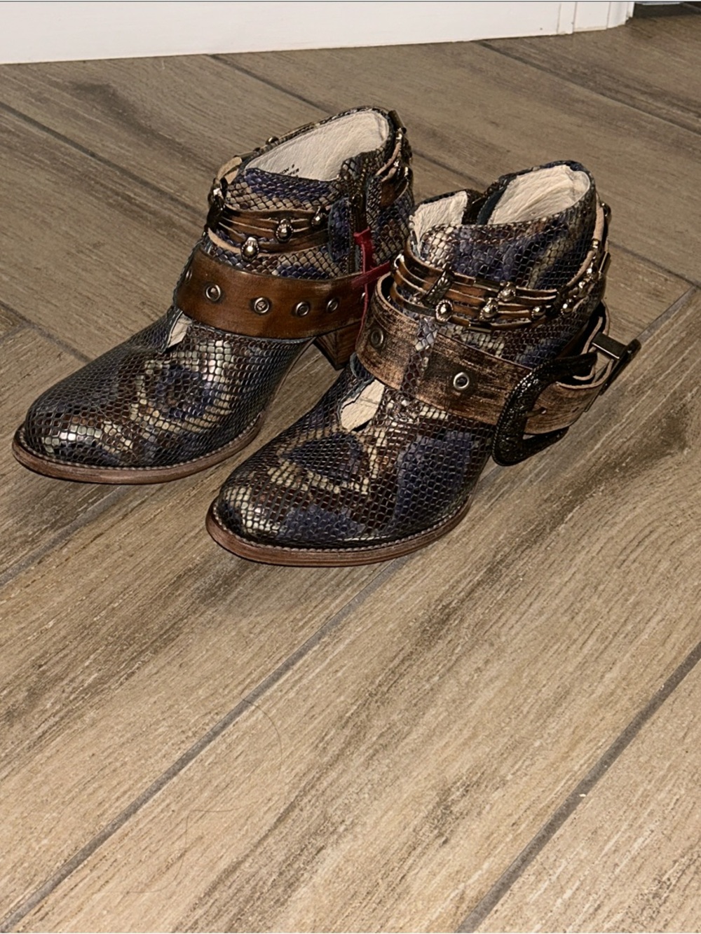 freebird Saloon boots, size 9